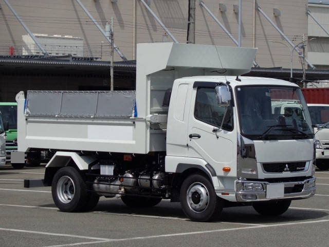 三菱ふそうファイターダンプ増トン（6t・8t）[写真03]