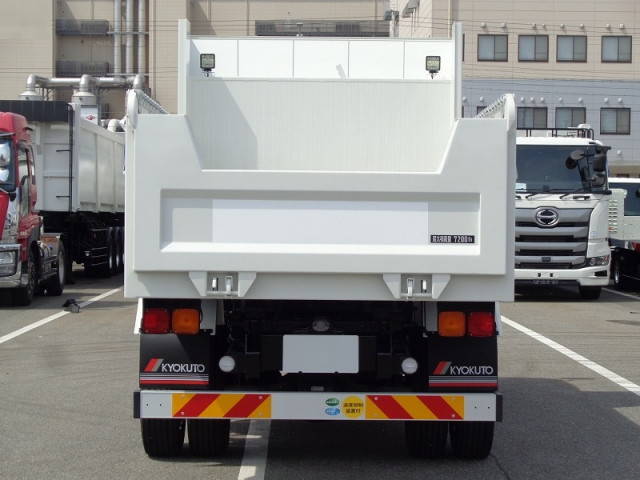 三菱ふそうファイターダンプ増トン（6t・8t）[写真06]