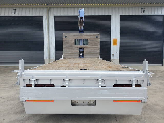 三菱ふそうファイターセルフクレーン4段増トン（6t・8t）[写真11]