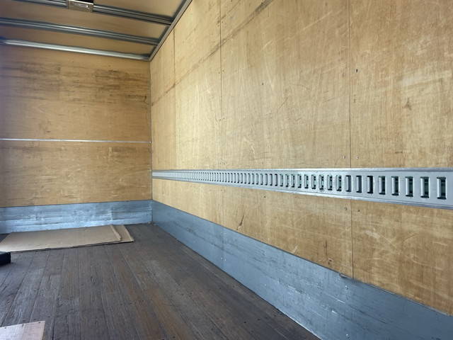 いすゞエルフアルミバン小型（2t・3t）[写真12]