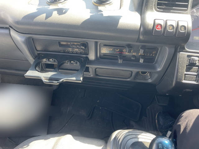 いすゞエルフアルミバン小型（2t・3t）[写真27]