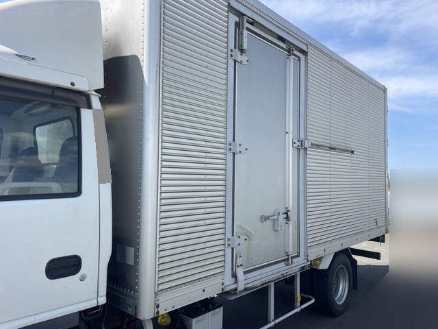 いすゞエルフアルミバン小型（2t・3t）[写真04]