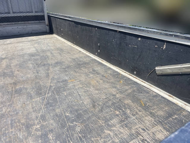 日産アトラス平ボディ小型（2t・3t）[写真10]