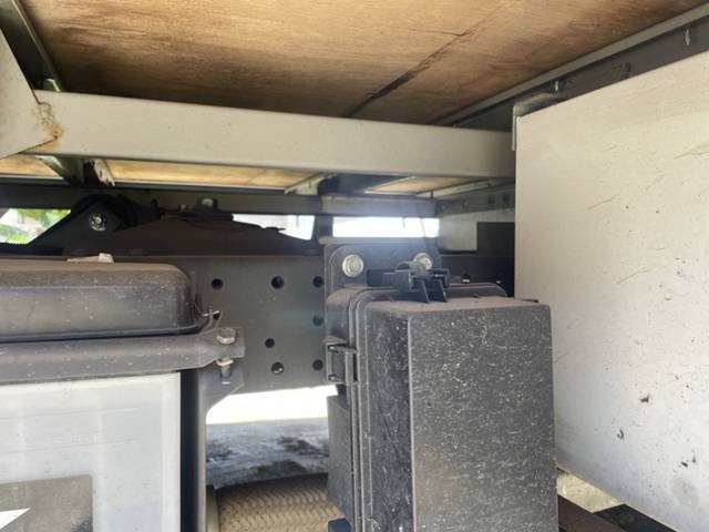 日産アトラス平ボディ小型（2t・3t）[写真17]