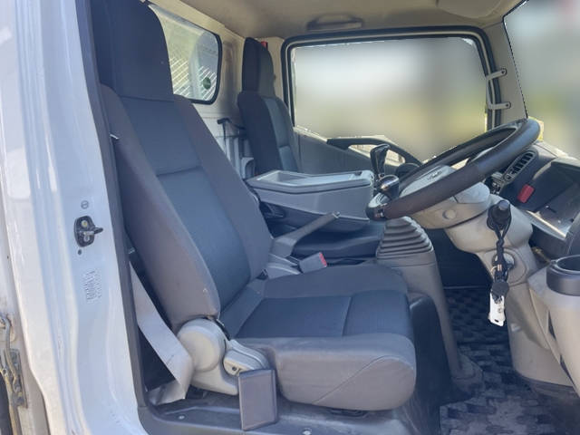 日産アトラス平ボディ小型（2t・3t）[写真25]