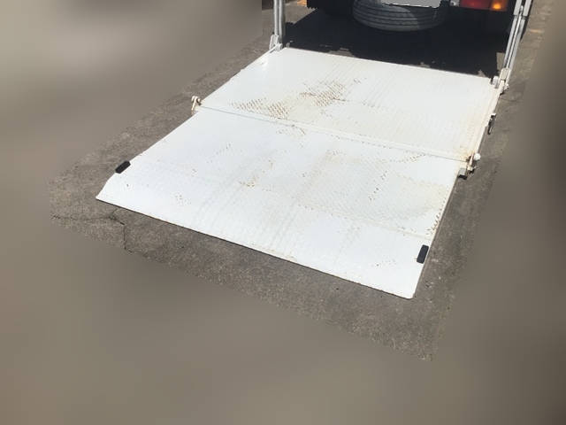 日産アトラス平ボディ小型（2t・3t）[写真13]