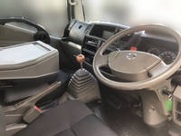 日産アトラス平ボディ小型（2t・3t）[写真24]