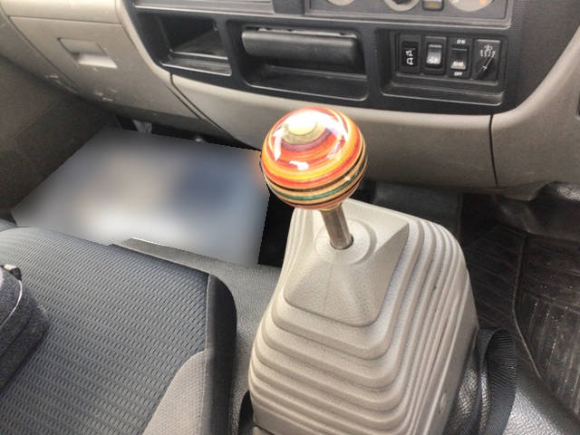 日産アトラス平ボディ小型（2t・3t）[写真27]