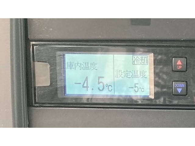 いすゞエルフ冷凍車（冷蔵車）小型（2t・3t）[写真28]