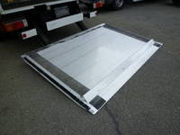 日野デュトロパネルバン小型（2t・3t）[写真10]