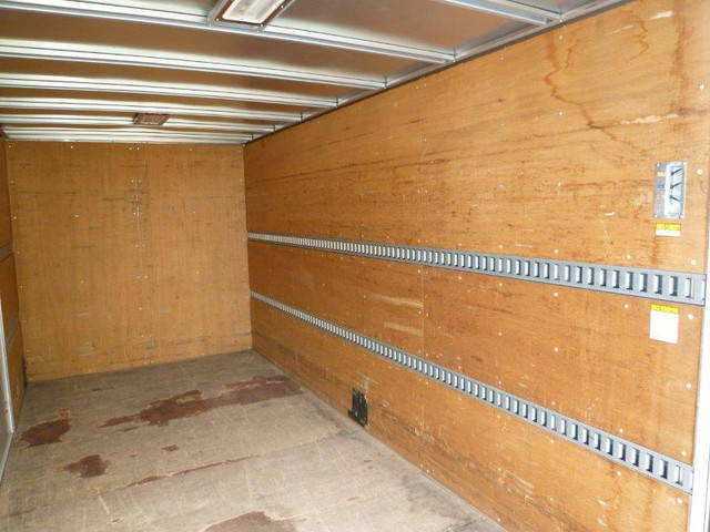 日野デュトロパネルバン小型（2t・3t）[写真14]