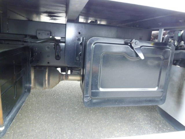 日野デュトロパネルバン小型（2t・3t）[写真25]