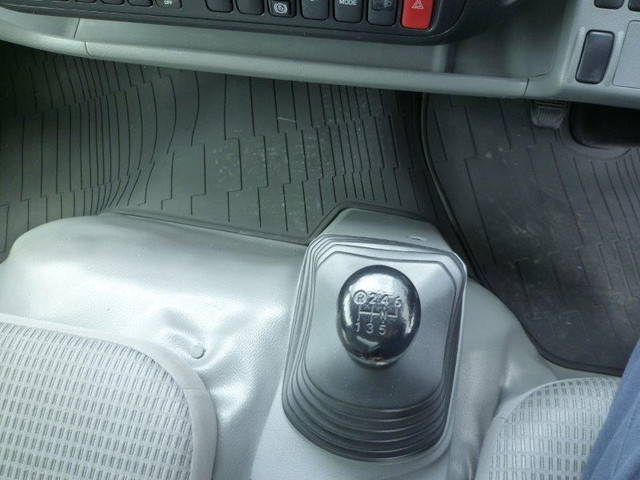 日野デュトロパネルバン小型（2t・3t）[写真33]