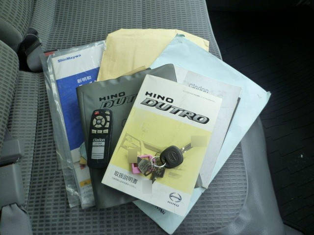 日野デュトロパネルバン小型（2t・3t）[写真34]