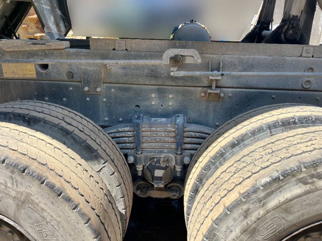 いすゞギガダンプ大型（10t）[写真22]