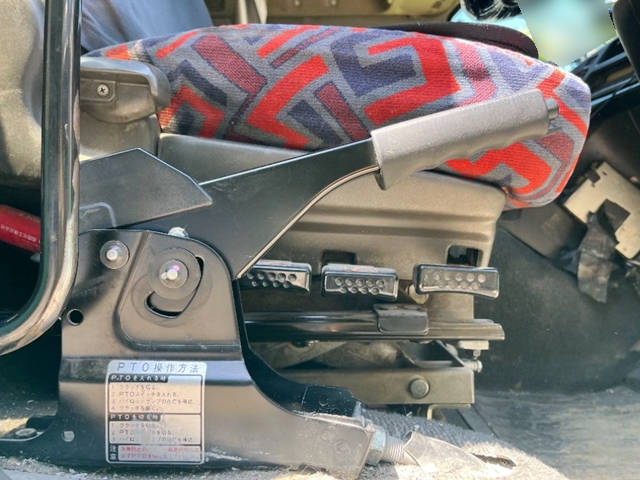 いすゞギガダンプ大型（10t）[写真31]