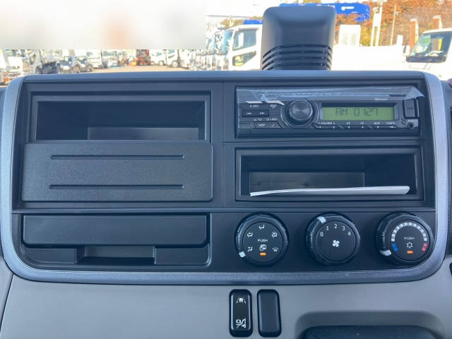 三菱ふそうキャンターローダーダンプ小型（2t・3t）[写真20]