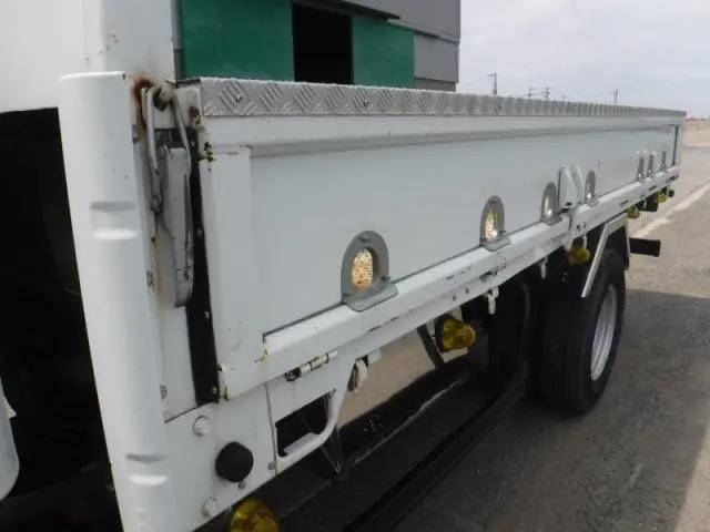 三菱ふそうキャンタークレーン3段小型（2t・3t）[写真16]