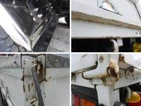 三菱ふそうキャンタークレーン3段小型（2t・3t）[写真19]