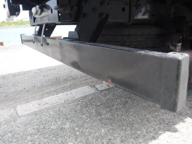 三菱ふそうキャンタークレーン3段小型（2t・3t）[写真20]