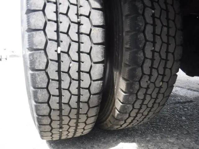 三菱ふそうキャンタークレーン3段小型（2t・3t）[写真35]