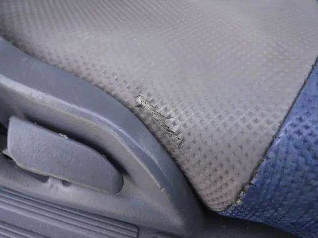 三菱ふそうキャンタークレーン3段小型（2t・3t）[写真08]