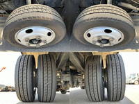 いすゞエルフアルミバン小型（2t・3t）[写真17]