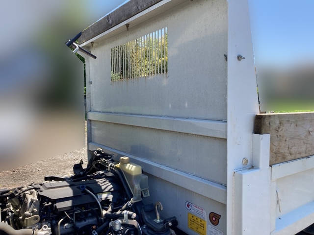 三菱ふそうキャンターダンプ小型（2t・3t）[写真13]