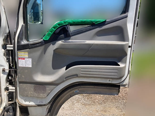 三菱ふそうキャンターダンプ小型（2t・3t）[写真28]