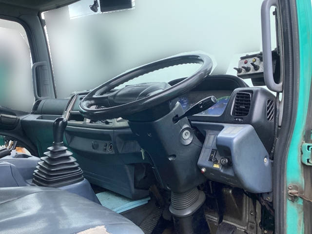 日野レンジャーパッカー車（塵芥車）中型（4t）[写真26]