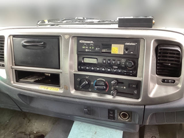 日野レンジャーパッカー車（塵芥車）中型（4t）[写真28]