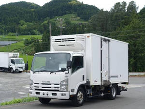いすゞエルフ冷凍車（冷蔵車）2010年(平成22年)PKG-NPR75N