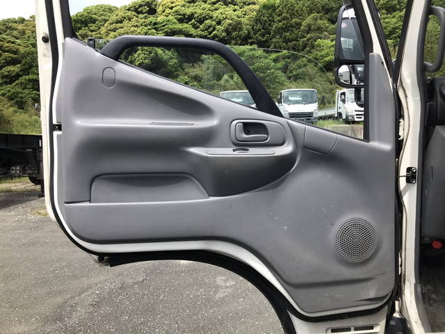 日野デュトロ平ボディ小型（2t・3t）[写真25]