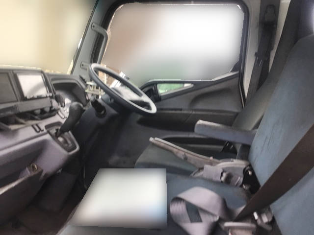 三菱ふそうキャンターダブルキャブ（Wキャブ）小型（2t・3t）[写真22]