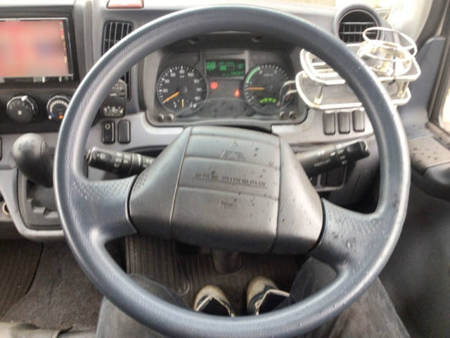 三菱ふそうキャンターダブルキャブ（Wキャブ）小型（2t・3t）[写真26]