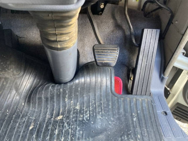 三菱ふそうキャンターガッツダブルキャブ（Wキャブ）小型（2t・3t）[写真25]