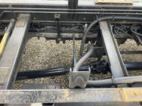 いすゞフォワードコンテナ専用車増トン（6t・8t）[写真16]