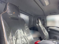 いすゞフォワードコンテナ専用車増トン（6t・8t）[写真21]