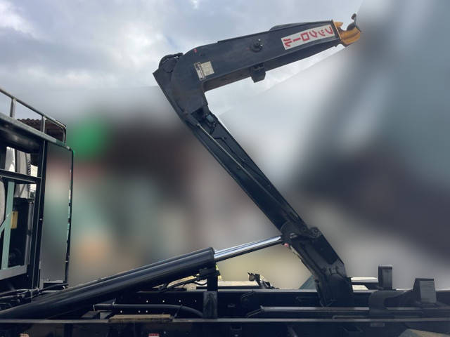 いすゞフォワードコンテナ専用車増トン（6t・8t）[写真06]