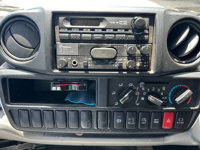 日野デュトロパッカー車（塵芥車）小型（2t・3t）[写真27]