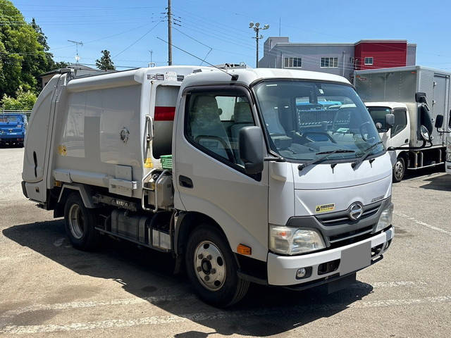 日野デュトロパッカー車（塵芥車）小型（2t・3t）[写真03]