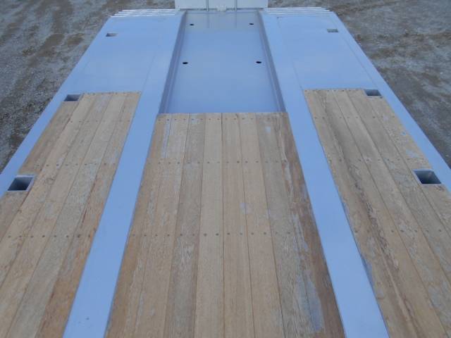 その他のメーカーその他の車種重機運搬トレーラー大型（10t）[写真09]