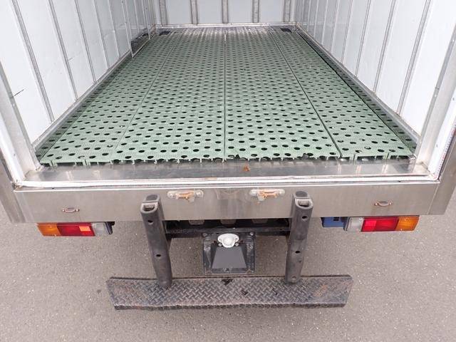 三菱ふそうキャンター冷凍車（冷蔵車）小型（2t・3t）[写真13]