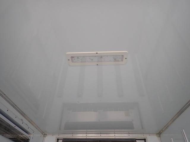 三菱ふそうキャンター冷凍車（冷蔵車）小型（2t・3t）[写真15]