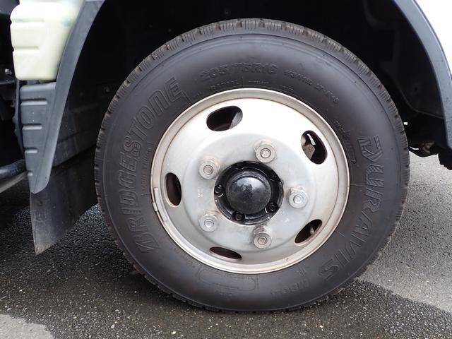 三菱ふそうキャンター冷凍車（冷蔵車）小型（2t・3t）[写真24]