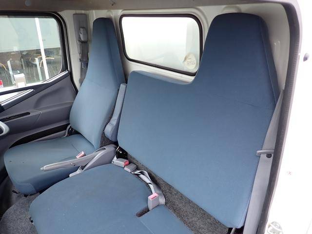 三菱ふそうキャンター冷凍車（冷蔵車）小型（2t・3t）[写真34]