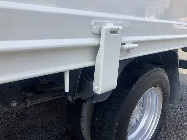 日野デュトロ平ボディ小型（2t・3t）[写真18]