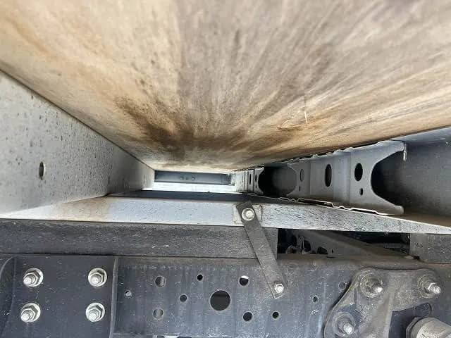 日野デュトロ平ボディ小型（2t・3t）[写真20]