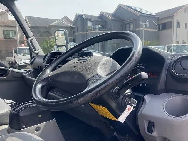 日野デュトロ平ボディ小型（2t・3t）[写真27]