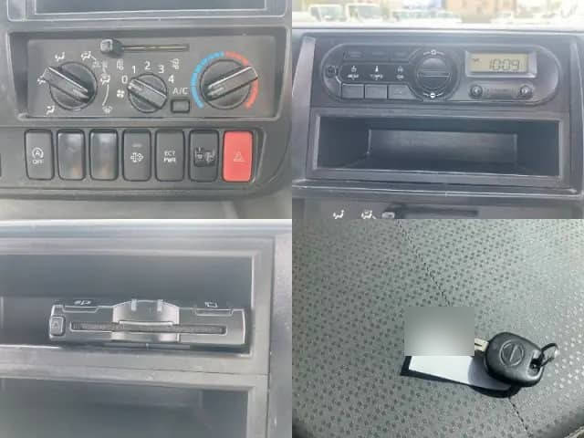 日野デュトロ平ボディ小型（2t・3t）[写真34]